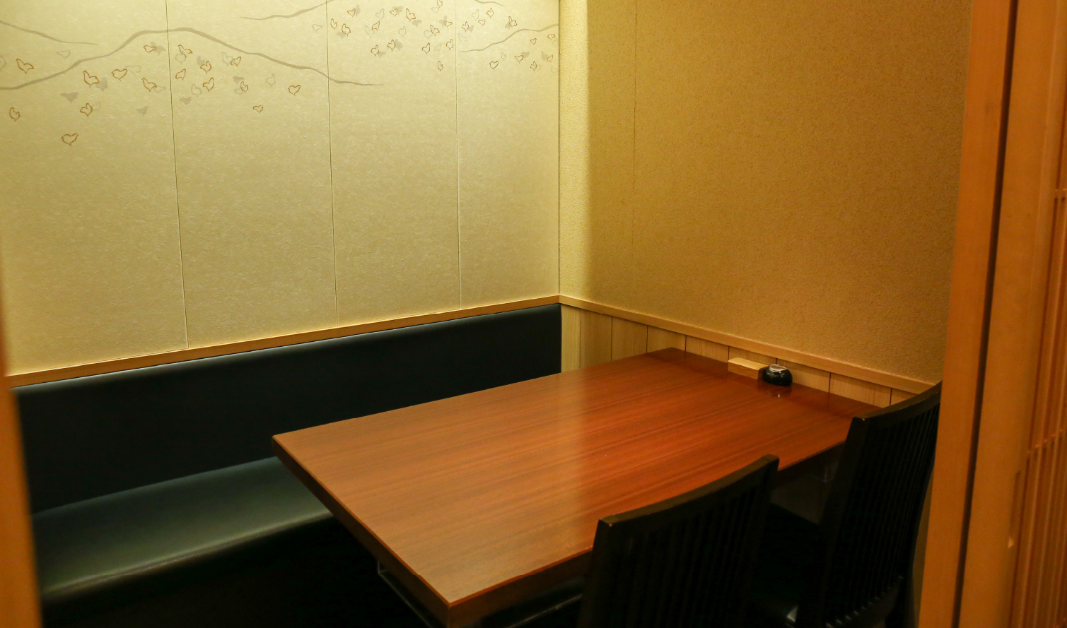 3階 個室 4名席×5部屋